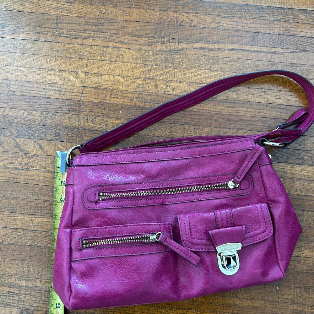 Liz Claiborne vintage pink faux leather purse with gold hardware - Picture 3 of 6